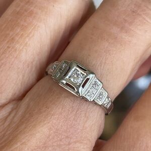 Antique 18k Diamond Ring
